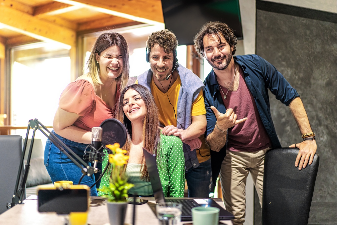 Agence de production de podcast à Paris : comment bien choisir pour ses projets audio
